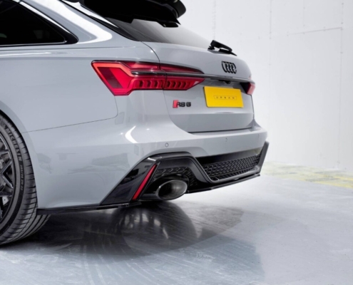 mittlerer-cup-diffusor-heck-ansatz-fuer-audi-rs6-rs7-c8-schwarz-hochglanz~6