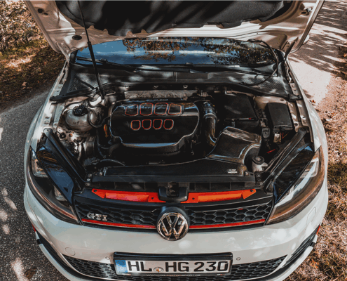 Carbon Motorabdeckung